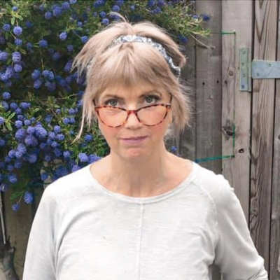 Dr Mandie Scamell